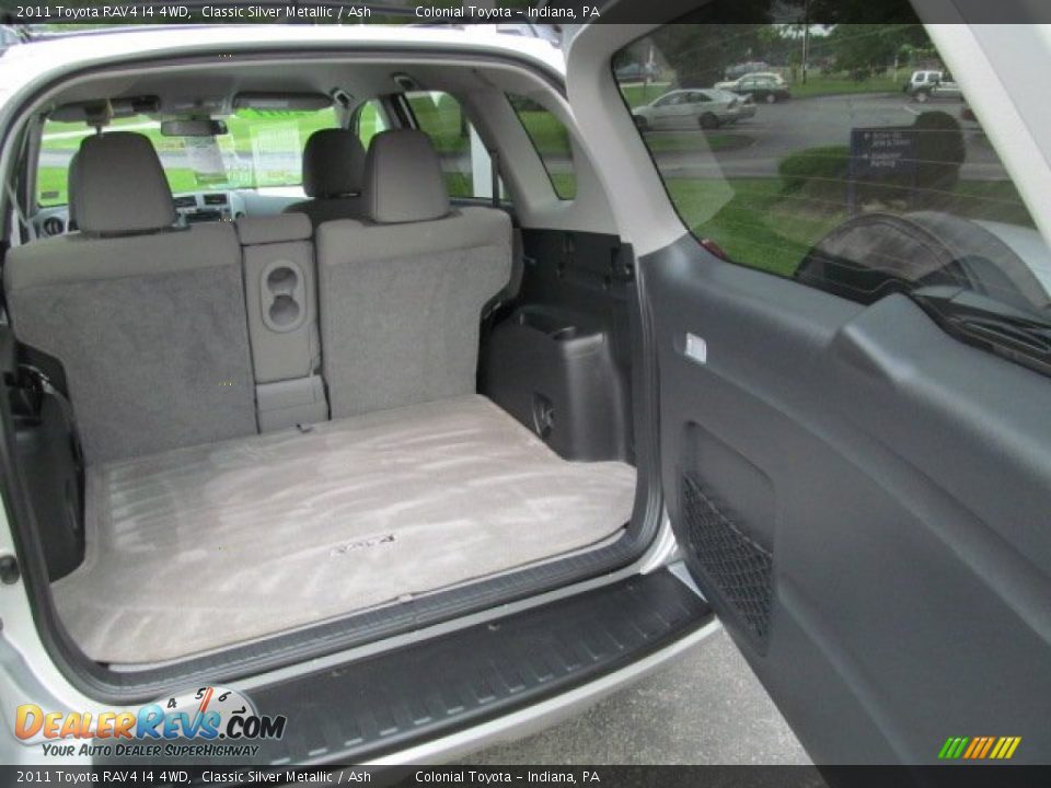 2011 Toyota RAV4 I4 4WD Classic Silver Metallic / Ash Photo #17