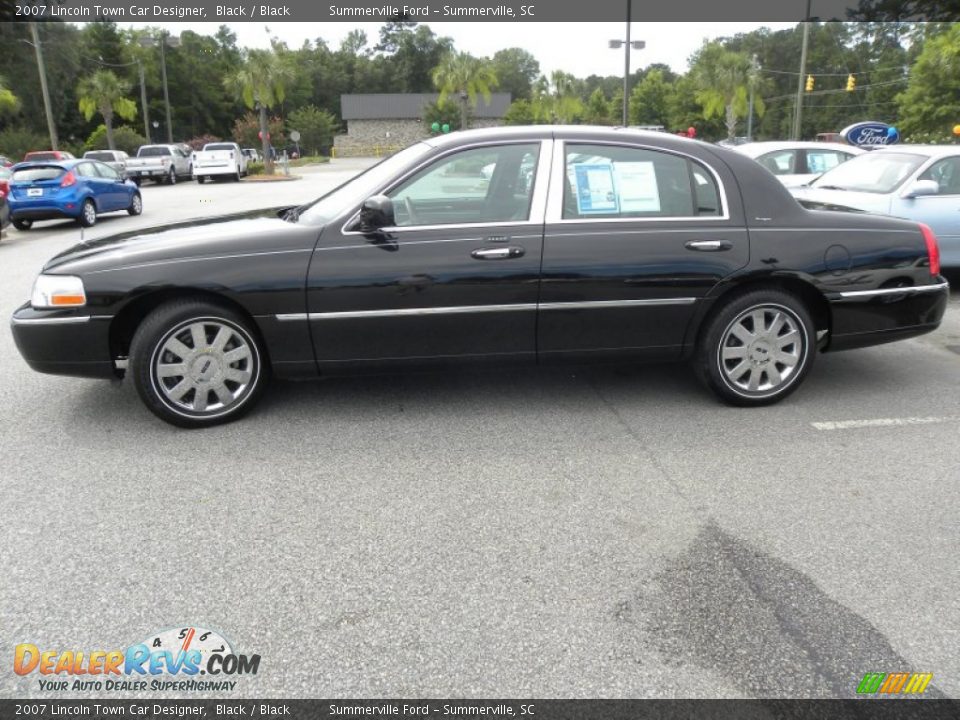 Black 2007 Lincoln Town Car Designer Photo #2