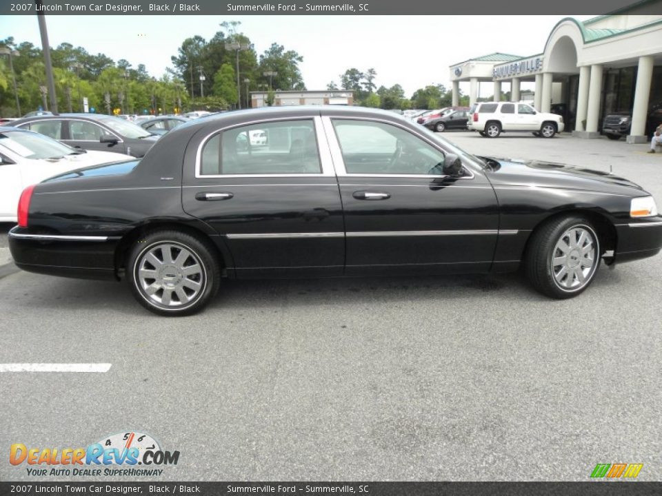 2007 Lincoln Town Car Designer Black / Black Photo #14