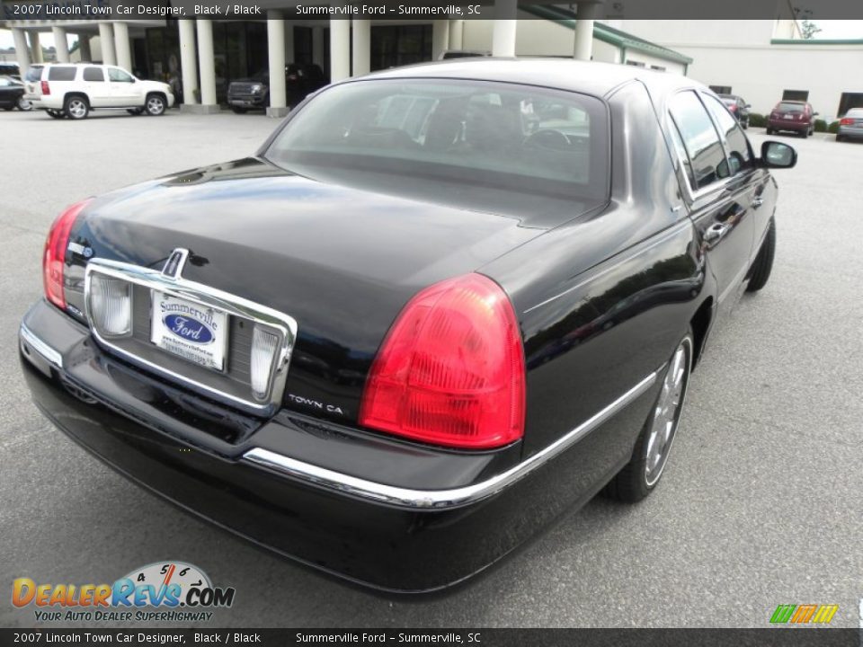2007 Lincoln Town Car Designer Black / Black Photo #15
