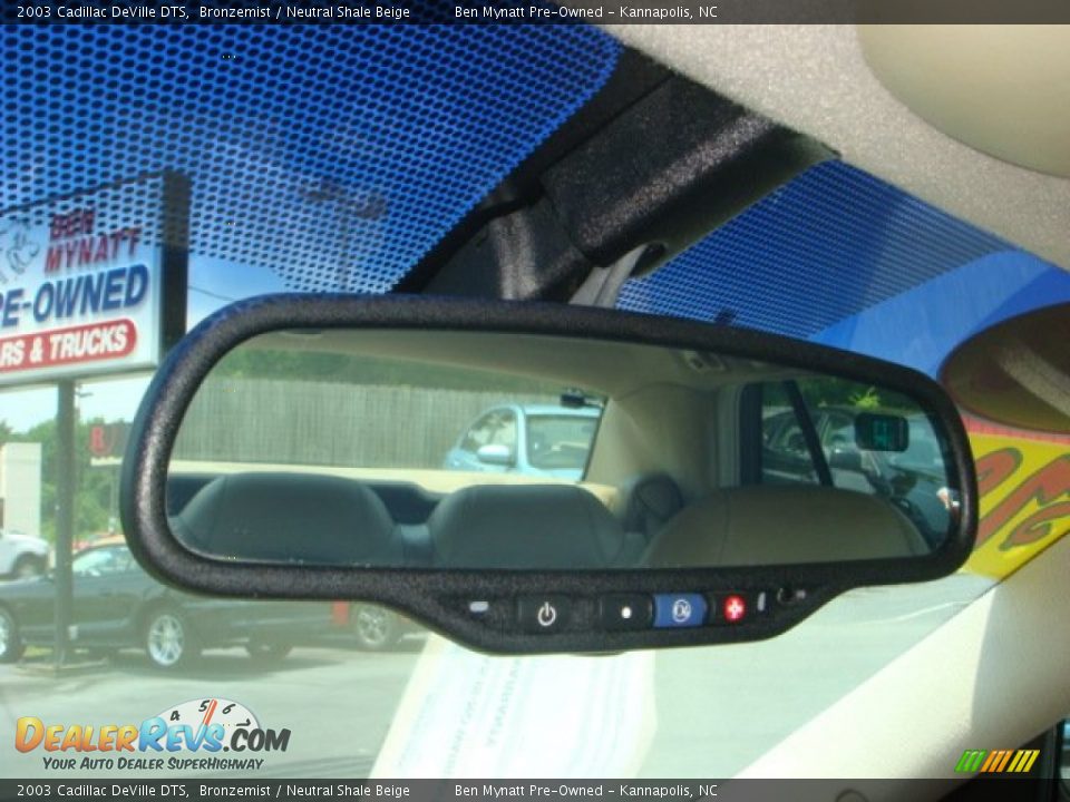 2003 Cadillac DeVille DTS Bronzemist / Neutral Shale Beige Photo #18