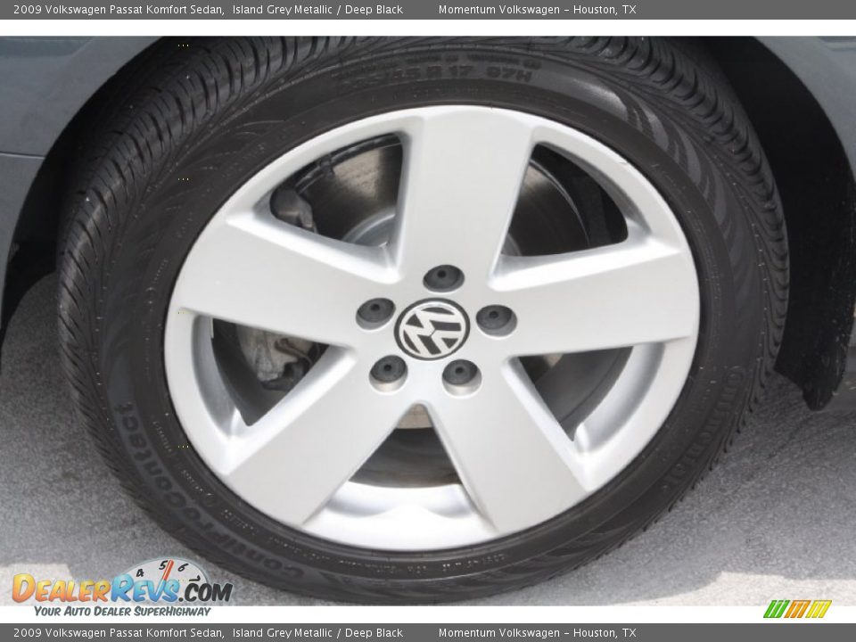 2009 Volkswagen Passat Komfort Sedan Island Grey Metallic / Deep Black Photo #4