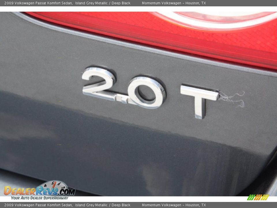 2009 Volkswagen Passat Komfort Sedan Island Grey Metallic / Deep Black Photo #8