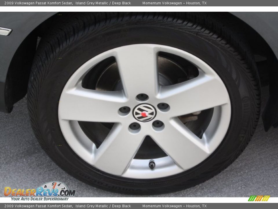 2009 Volkswagen Passat Komfort Sedan Island Grey Metallic / Deep Black Photo #9