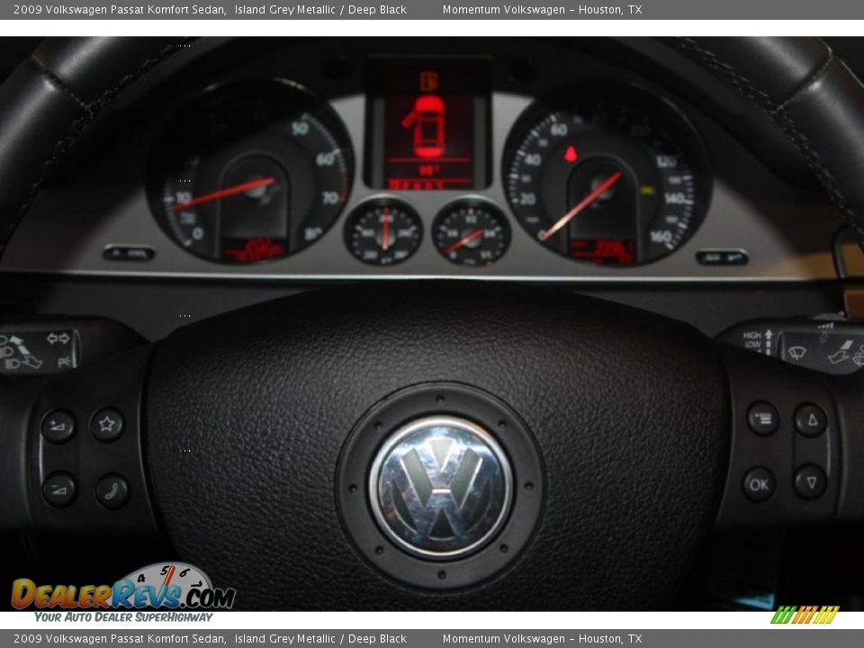 2009 Volkswagen Passat Komfort Sedan Island Grey Metallic / Deep Black Photo #25