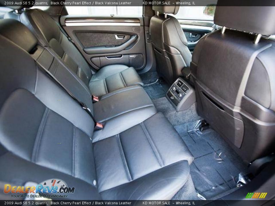 Rear Seat of 2009 Audi S8 5.2 quattro Photo #6