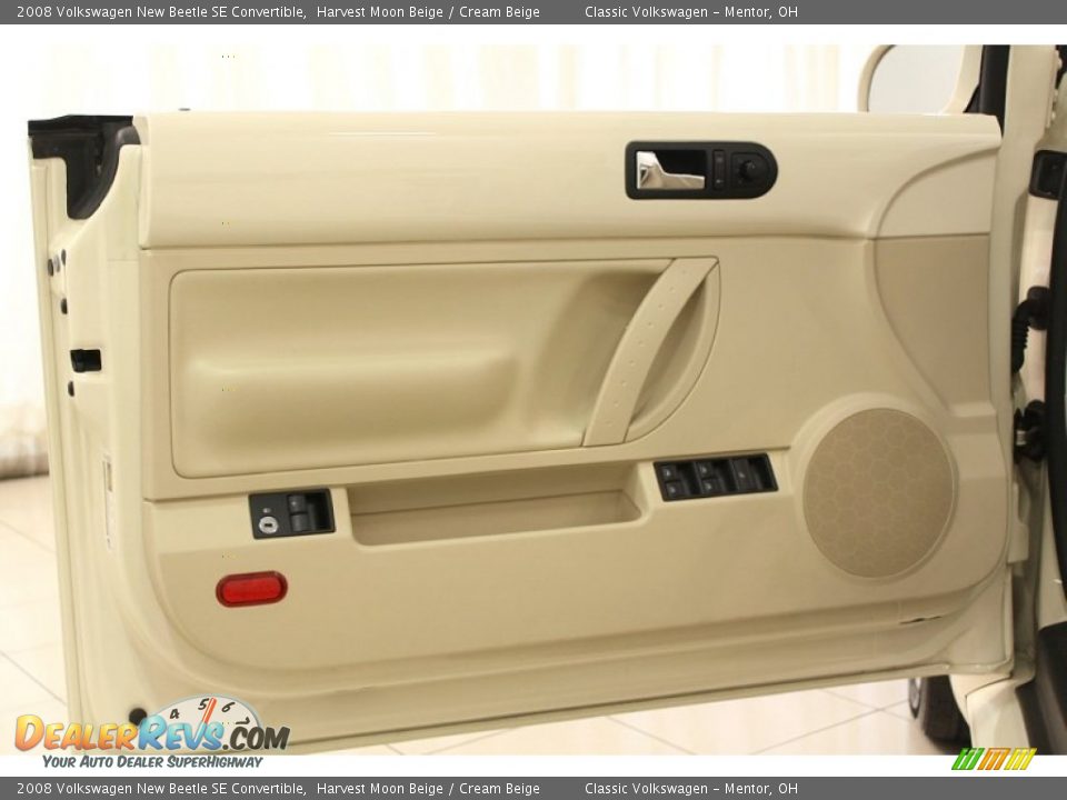 2008 Volkswagen New Beetle SE Convertible Harvest Moon Beige / Cream Beige Photo #6