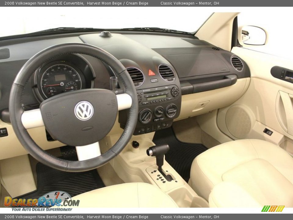 2008 Volkswagen New Beetle SE Convertible Harvest Moon Beige / Cream Beige Photo #10