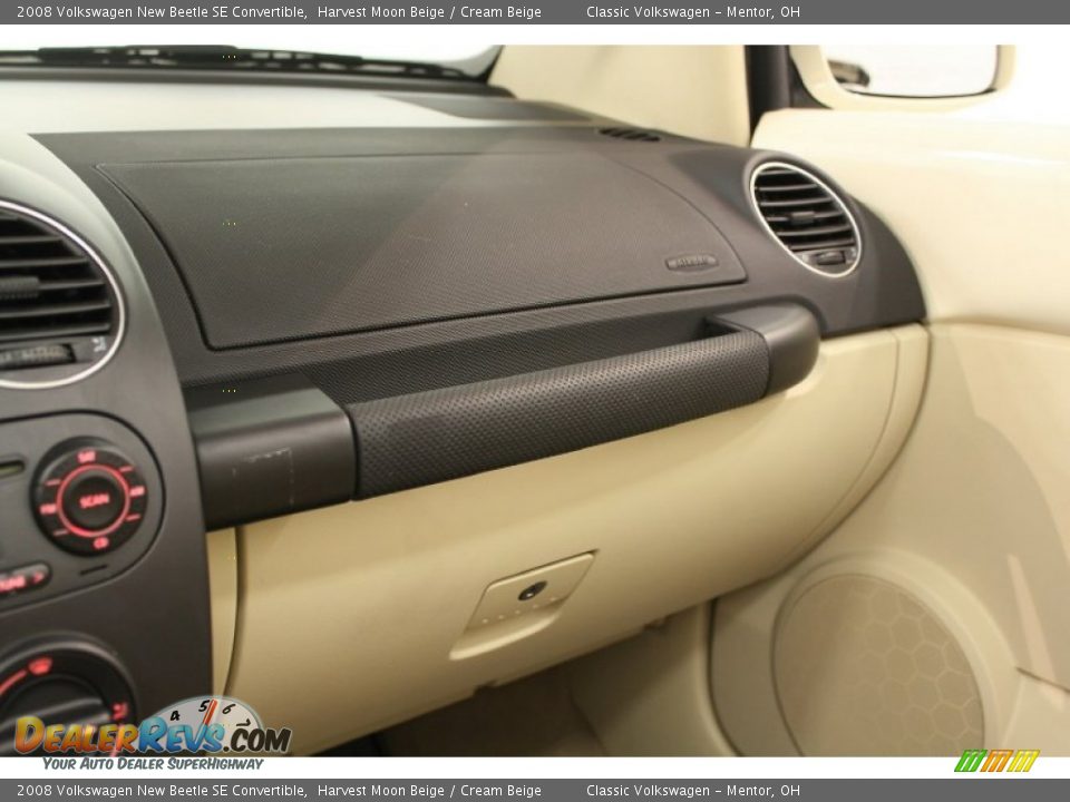 2008 Volkswagen New Beetle SE Convertible Harvest Moon Beige / Cream Beige Photo #15