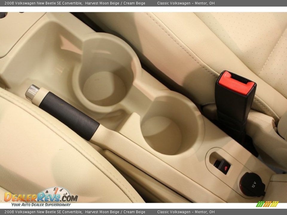 2008 Volkswagen New Beetle SE Convertible Harvest Moon Beige / Cream Beige Photo #16