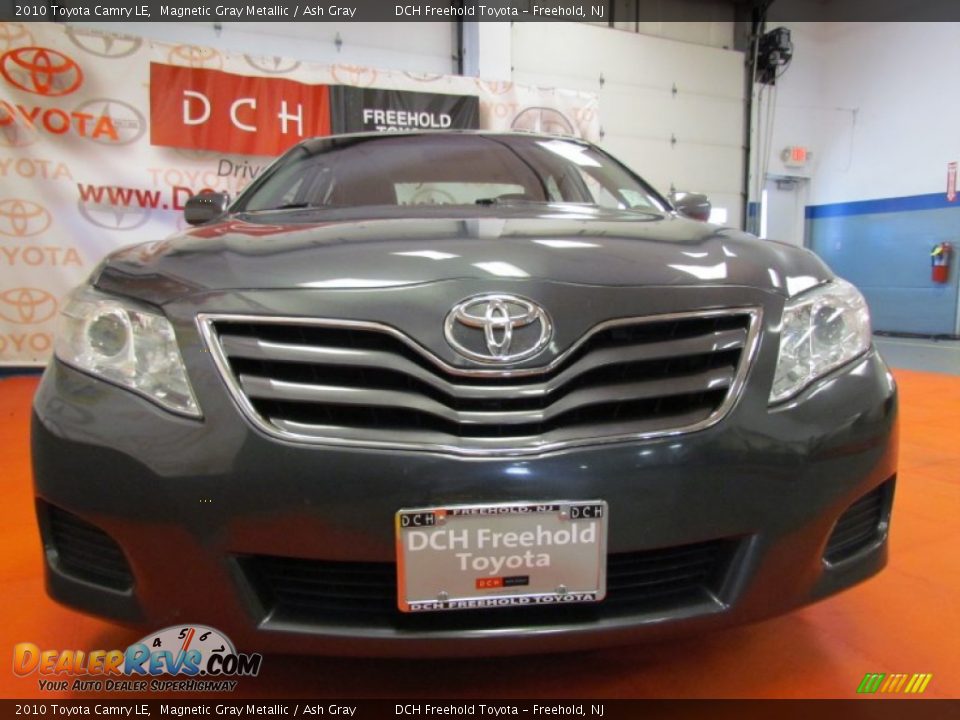 2010 Toyota Camry LE Magnetic Gray Metallic / Ash Gray Photo #2