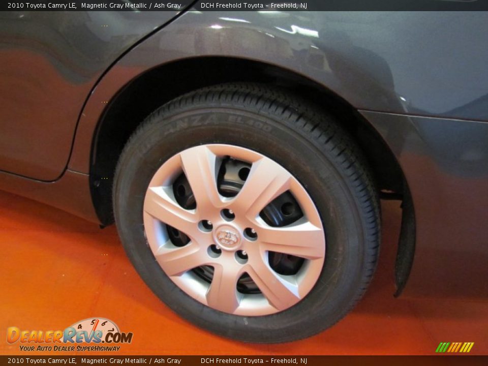 2010 Toyota Camry LE Magnetic Gray Metallic / Ash Gray Photo #5