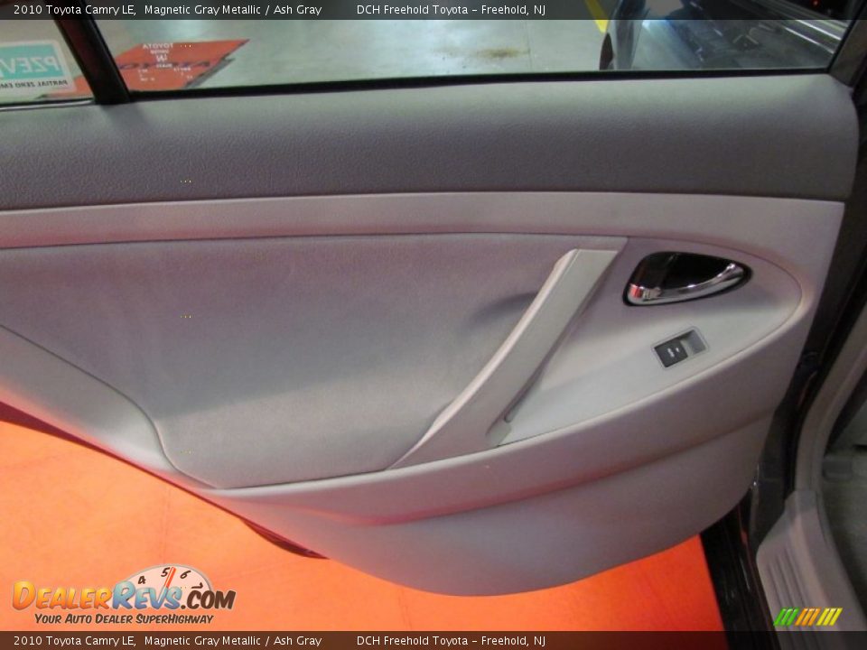 2010 Toyota Camry LE Magnetic Gray Metallic / Ash Gray Photo #8