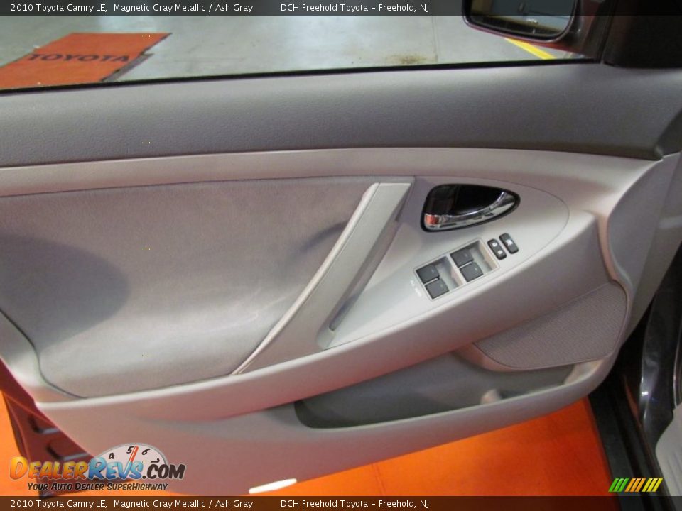 2010 Toyota Camry LE Magnetic Gray Metallic / Ash Gray Photo #11