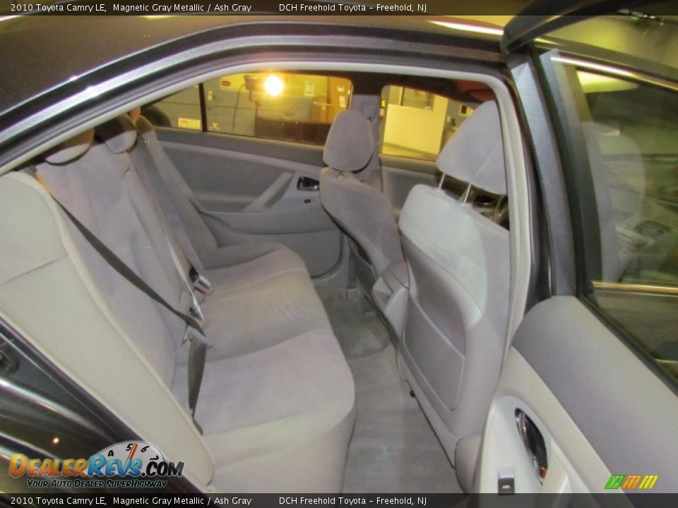 2010 Toyota Camry LE Magnetic Gray Metallic / Ash Gray Photo #19
