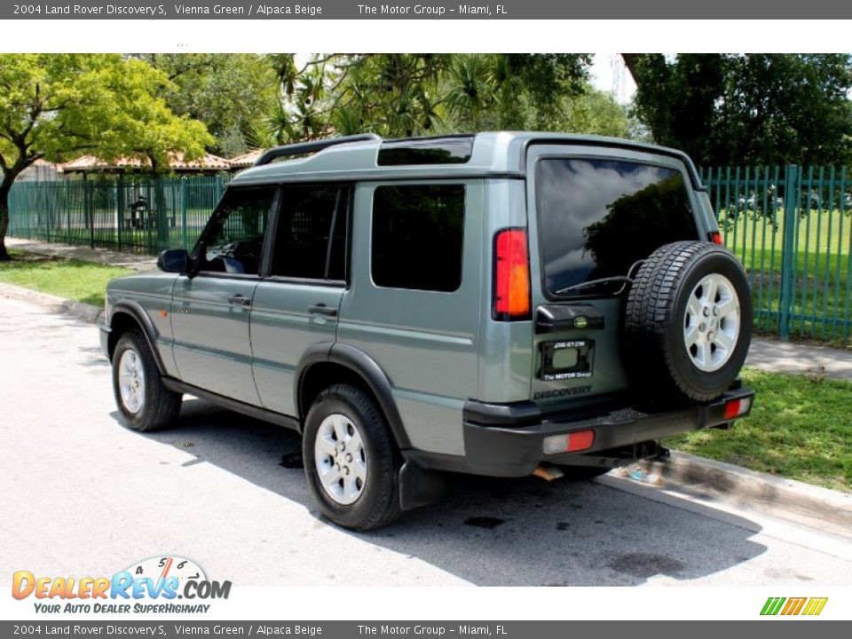 2004 Land Rover Discovery S Vienna Green / Alpaca Beige Photo #9