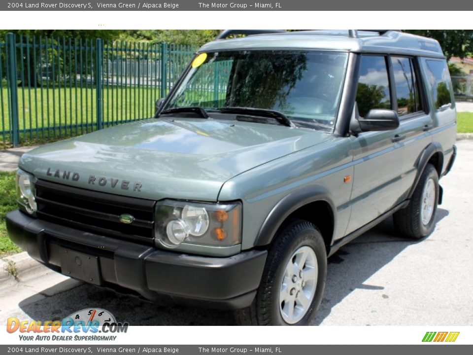 2004 Land Rover Discovery S Vienna Green / Alpaca Beige Photo #14