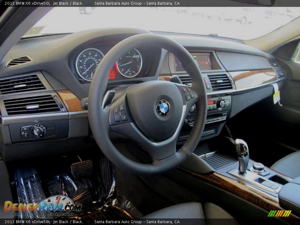 Dashboard of 2013 BMW X6 xDrive50i Photo #7