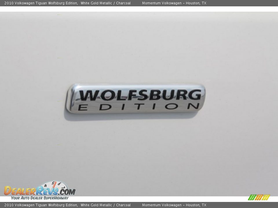 2010 Volkswagen Tiguan Wolfsburg Edition White Gold Metallic / Charcoal Photo #10