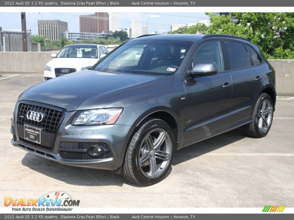 2012 Audi Q5 3.2 FSI quattro Daytona Gray Pearl Effect / Black Photo #3