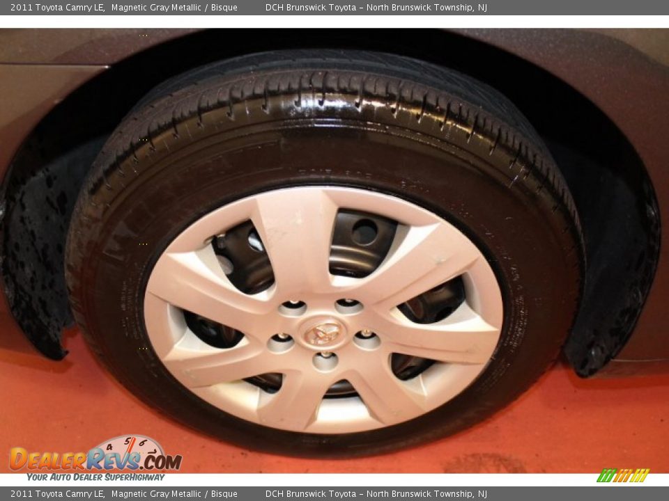 2011 Toyota Camry LE Magnetic Gray Metallic / Bisque Photo #25