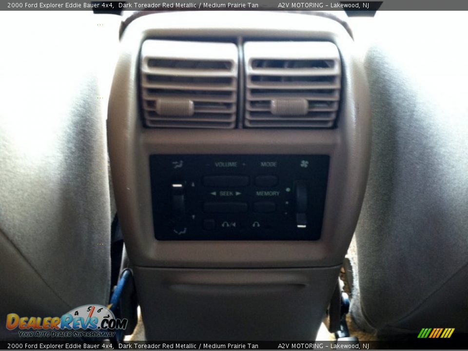 2000 Ford Explorer Eddie Bauer 4x4 Dark Toreador Red Metallic / Medium Prairie Tan Photo #32