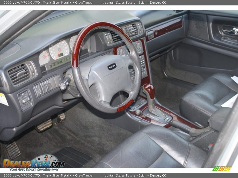 2000 Volvo V70 XC AWD Mystic Silver Metallic / Gray/Taupe Photo #9