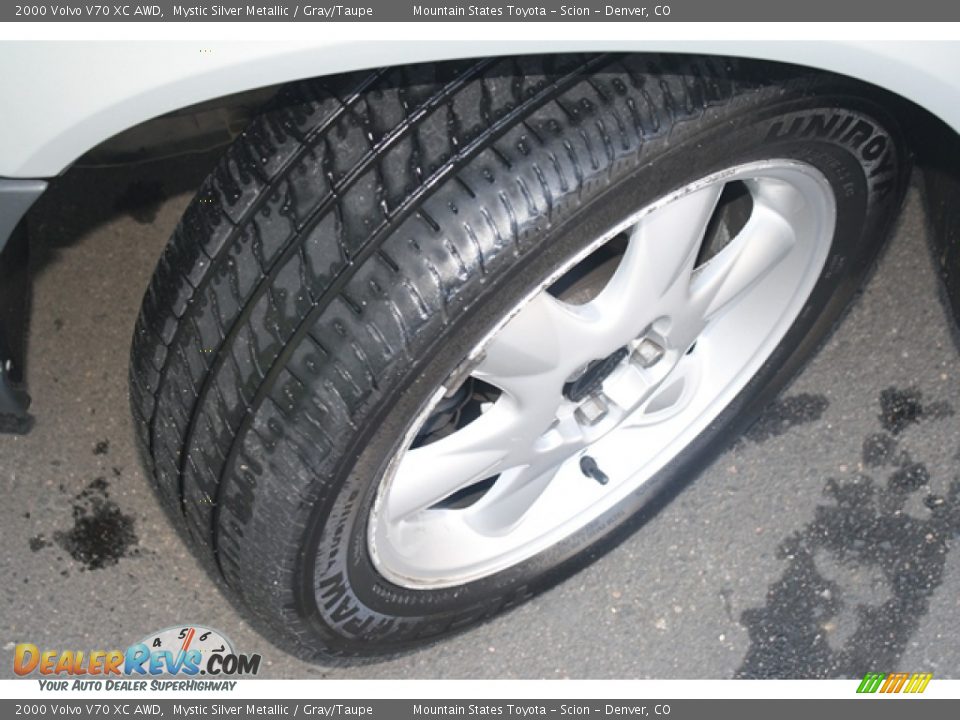 2000 Volvo V70 XC AWD Mystic Silver Metallic / Gray/Taupe Photo #19