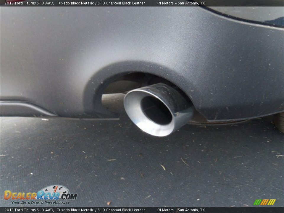 2013 Ford Taurus SHO AWD Tuxedo Black Metallic / SHO Charcoal Black Leather Photo #11