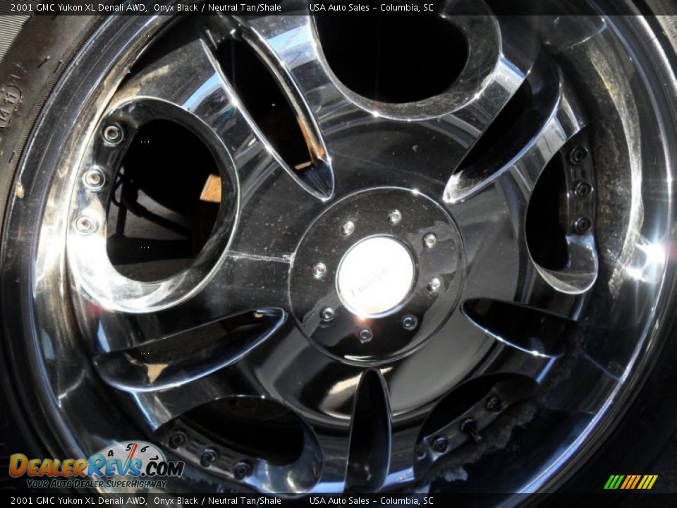 2001 GMC Yukon XL Denali AWD Onyx Black / Neutral Tan/Shale Photo #9