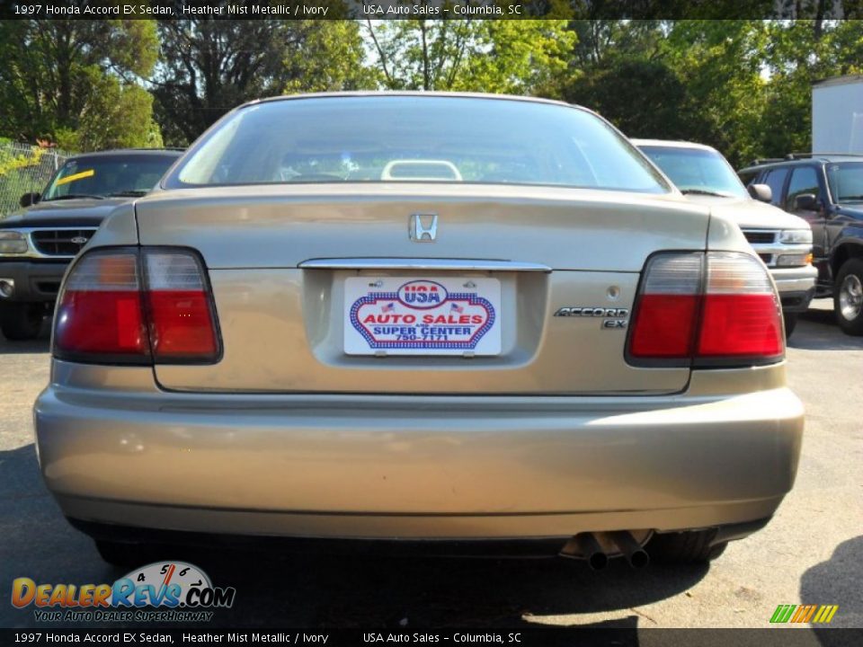 1997 Honda Accord EX Sedan Heather Mist Metallic / Ivory Photo #4