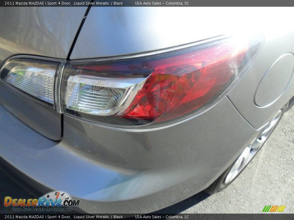 2011 Mazda MAZDA3 i Sport 4 Door Liquid Silver Metallic / Black Photo #7