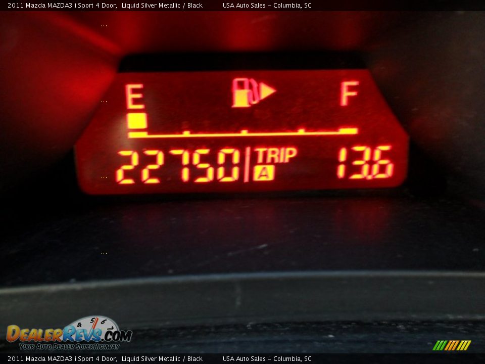 2011 Mazda MAZDA3 i Sport 4 Door Liquid Silver Metallic / Black Photo #19