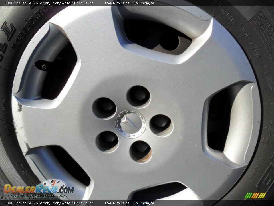 2006 Pontiac G6 V6 Sedan Ivory White / Light Taupe Photo #8