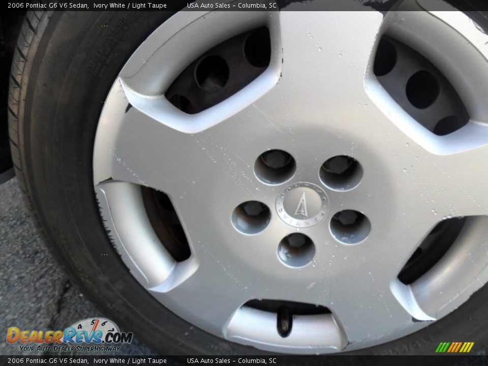 2006 Pontiac G6 V6 Sedan Ivory White / Light Taupe Photo #9