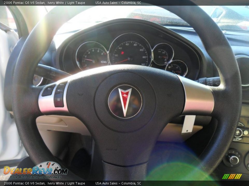 2006 Pontiac G6 V6 Sedan Ivory White / Light Taupe Photo #16
