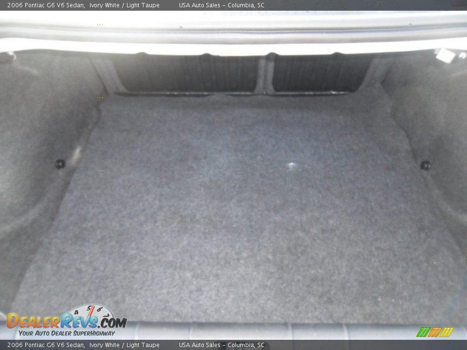 2006 Pontiac G6 V6 Sedan Ivory White / Light Taupe Photo #22