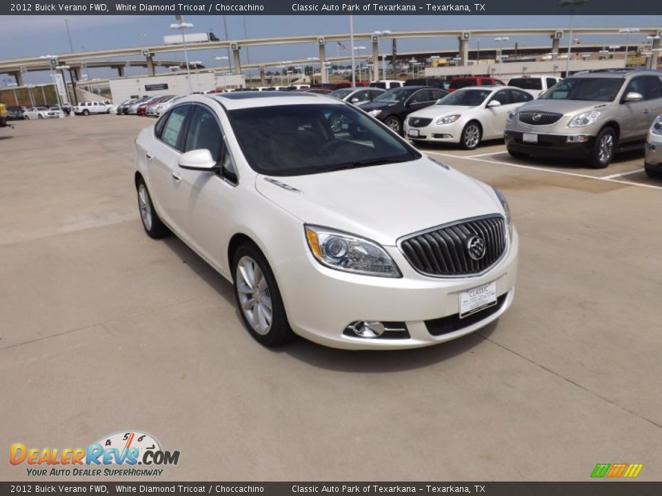 2012 Buick Verano FWD White Diamond Tricoat / Choccachino Photo #7