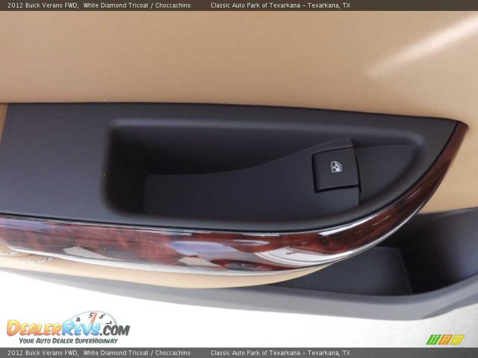2012 Buick Verano FWD White Diamond Tricoat / Choccachino Photo #19