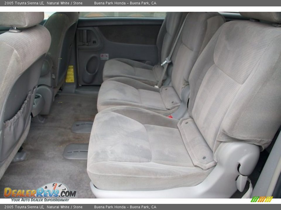 2005 Toyota Sienna LE Natural White / Stone Photo #4