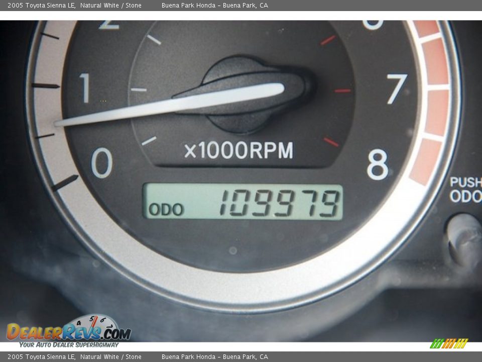 2005 Toyota Sienna LE Natural White / Stone Photo #12