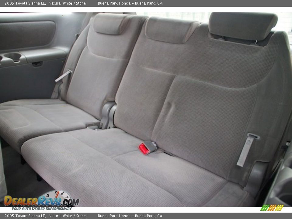 2005 Toyota Sienna LE Natural White / Stone Photo #16
