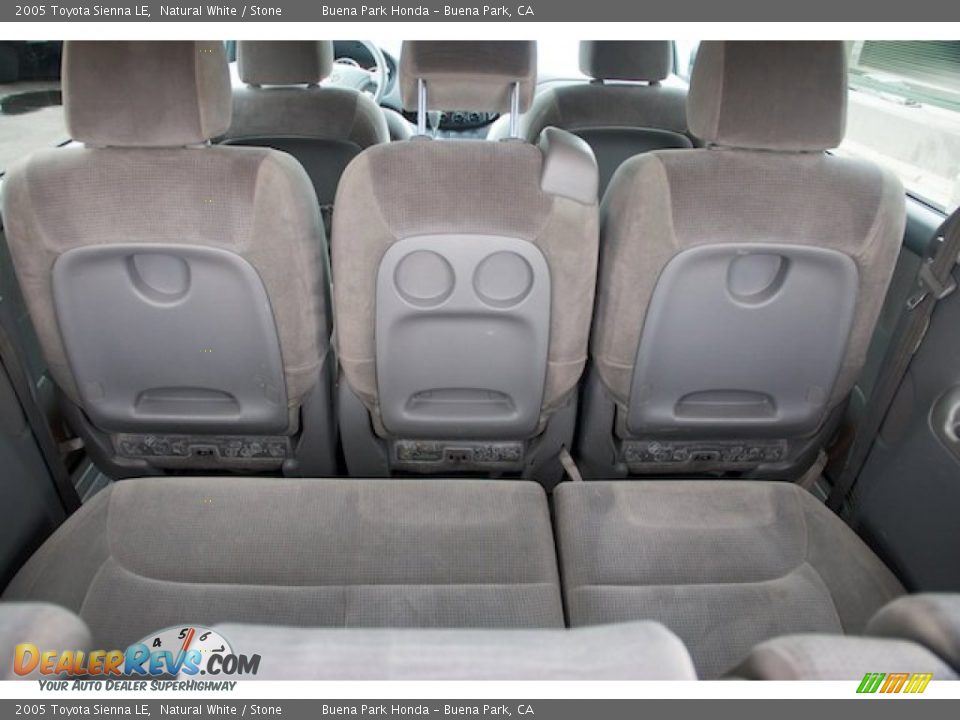 2005 Toyota Sienna LE Natural White / Stone Photo #19