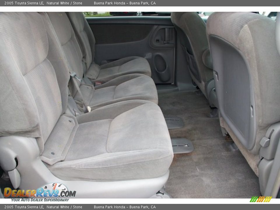 2005 Toyota Sienna LE Natural White / Stone Photo #20