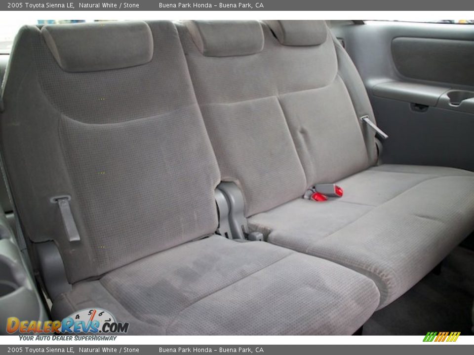 2005 Toyota Sienna LE Natural White / Stone Photo #22