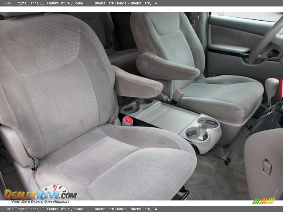 2005 Toyota Sienna LE Natural White / Stone Photo #26