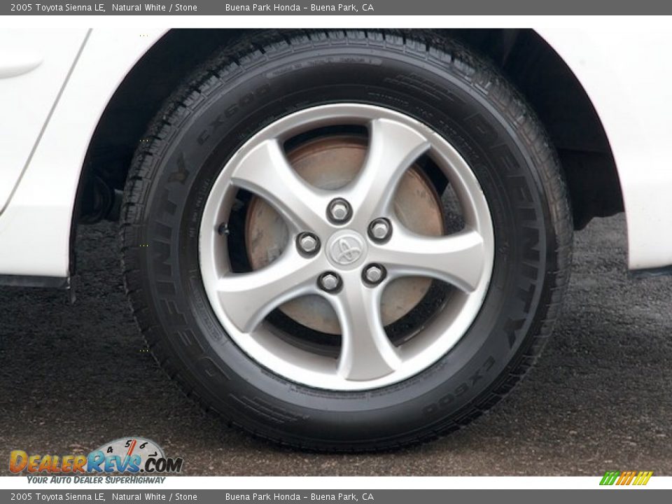 2005 Toyota Sienna LE Natural White / Stone Photo #34