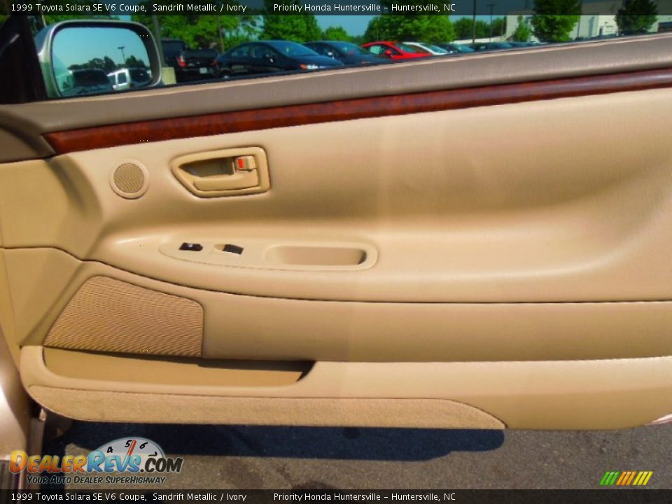 1999 Toyota Solara SE V6 Coupe Sandrift Metallic / Ivory Photo #20