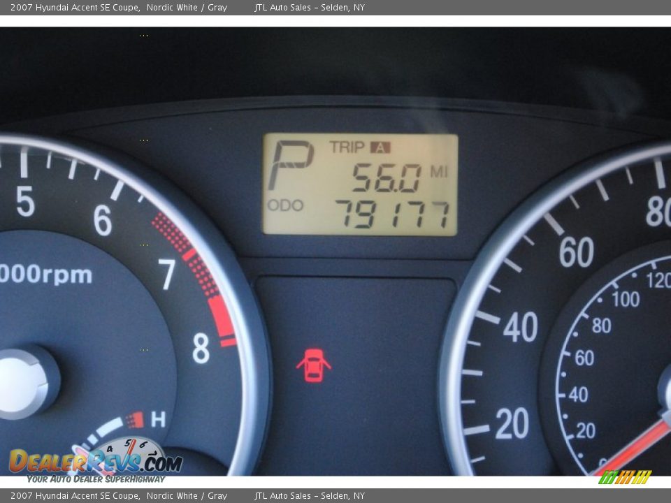 2007 Hyundai Accent SE Coupe Nordic White / Gray Photo #13