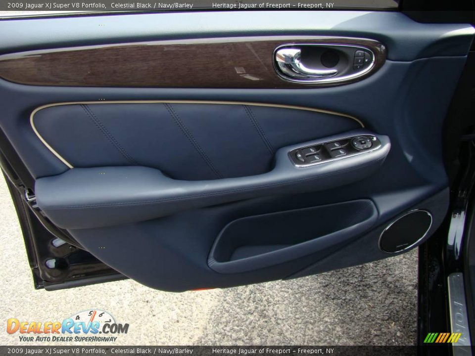 2009 Jaguar XJ Super V8 Portfolio Celestial Black / Navy/Barley Photo #11